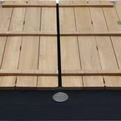 AXI Ella XL Houten Zandbak In Antraciet/Bruin- Met Zitbankjes En Deksel - FSC Hout - 120x120x20cm - Zandbak Voor Kinderen 40 AXI Ella XL Houten Zandbak In Antraciet/Bruin- Met Zitbankjes En Deksel - FSC Hout - 120x120x20cm - Zandbak Voor Kinderen -Duurzamer-speelgoed Winkel 550x271