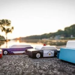 Mr. Dendro - Houten Speelgoed Auto Set - 4 Grote Houten Auto's 9 Mr. Dendro - Houten Speelgoed Auto Set - 4 Grote Houten Auto's -Duurzamer-speelgoed Winkel 550x293 2