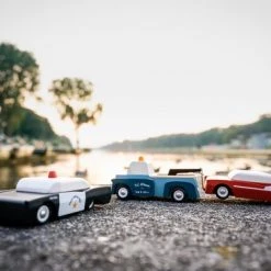 Mr. Dendro - Houten Speelgoed Auto Set - 4 Grote Houten Auto's 10 Mr. Dendro - Houten Speelgoed Auto Set - 4 Grote Houten Auto's -Duurzamer-speelgoed Winkel 550x366 19