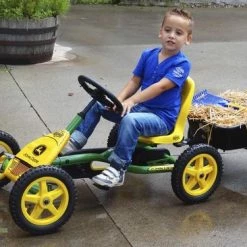 BERG Buddy John Deere Skelter - Groen - 3 Tot 8 Jaar 11 BERG Buddy John Deere Skelter - Groen - 3 Tot 8 Jaar -Duurzamer-speelgoed Winkel 550x366 30