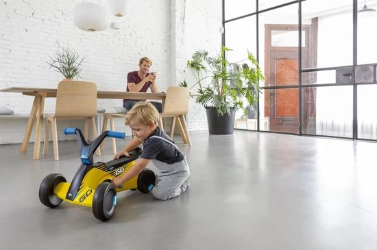 BERG GO2 SparX Loopauto - Geel - Voor Kinderen Van 10 Tot 30 Maanden 3 BERG GO2 SparX Loopauto - Geel - Voor Kinderen Van 10 Tot 30 Maanden - Afbeelding 3