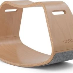 Wobbel Up Baby Muis - Houten Balans Zitje Met Lichtgrijs Persvilt - Zithoogte 32.5 Cm