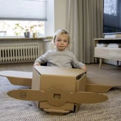 Kartonnen Speelgoed Vliegtuig - Sinterklaas Cadeau - Hobbykarton - KarTent 15 Kartonnen Speelgoed Vliegtuig - Sinterklaas Cadeau - Hobbykarton - KarTent -Duurzamer-speelgoed Winkel 550x398 4