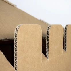 Kartonnen Speel Kasteel - Speelhuisje - Sinterklaas Cadeau - Hobbykarton - KarTent 20 Kartonnen Speel Kasteel - Speelhuisje - Sinterklaas Cadeau - Hobbykarton - KarTent -Duurzamer-speelgoed Winkel 550x401 4