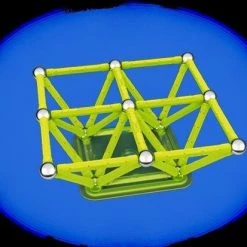 Geomag Glow 64-delige Set -Duurzamer-speelgoed Winkel 550x413 5