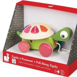 Janod Zigolos - Trekfiguur Schildpad 12 Janod Zigolos - Trekfiguur Schildpad -Duurzamer-speelgoed Winkel 550x434 7