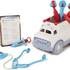 Green Toys Ambulance & Doctor's Kit 13 Green Toys Ambulance & Doctor's Kit -Duurzamer-speelgoed Winkel 550x438 5