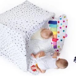 Lovevery Play Gym - Baby Speelgoed 0 Jaar - Babygym Hout - Baby Cadeau - Speelkleed - Duurzaam -Duurzamer-speelgoed Winkel 550x453 1