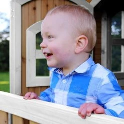 AXI Tom Speelhuis In Bruin/Wit - Met Verdieping En Witte Glijbaan - Speelhuisje Voor De Tuin / Buiten - FSC Hout - Speeltoestel Voor Kinderen -Duurzamer-speelgoed Winkel 550x550 268