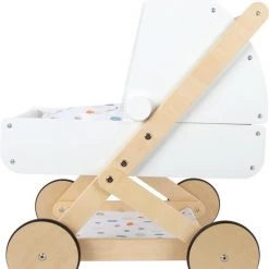 Small Foot Company Poppenwagen ''Little Button'' - Houten Speelgoed Vanaf 3 Jaar -Duurzamer-speelgoed Winkel 550x646 1