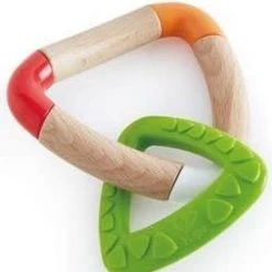 Hape Bijtdriehoek Met Handvat 10 Cm -Duurzamer-speelgoed Winkel 550x647 4