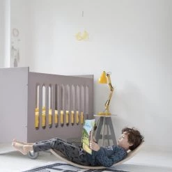 Wobbel Original Mosterd (geel) - Linnen / Whitewash Houten Balance Board Van 90 Cm Met Geel Wolvilt 11 Wobbel Original Mosterd (geel) - Linnen / Whitewash Houten Balance Board Van 90 Cm Met Geel Wolvilt -Duurzamer-speelgoed Winkel 550x826 2